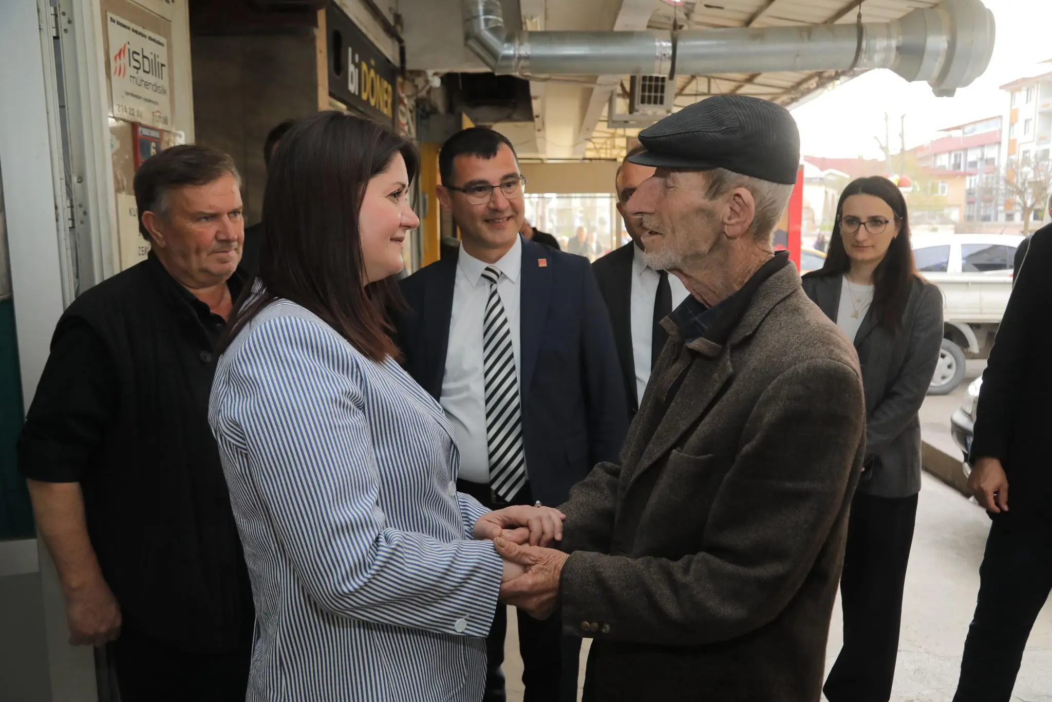 BAŞKAN GENCAN: “HEMŞEHRİLERİMİZLE BİR ARADA OLMAK EN BÜYÜK GÜCÜMÜZ” galeri görseli